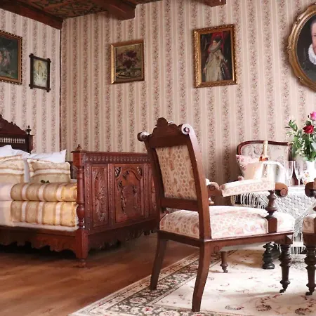 U Wewody Fridlantskeho 3*